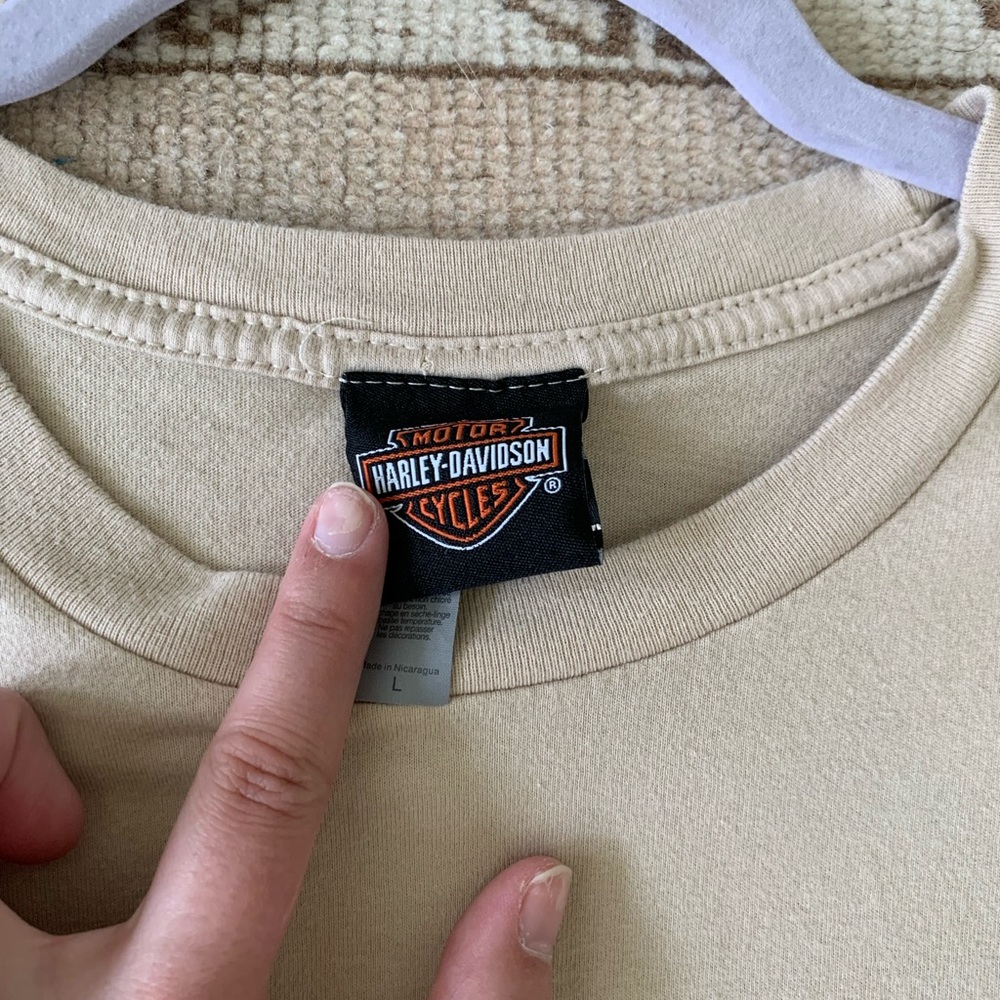 Harley Davison’s cream shirt!